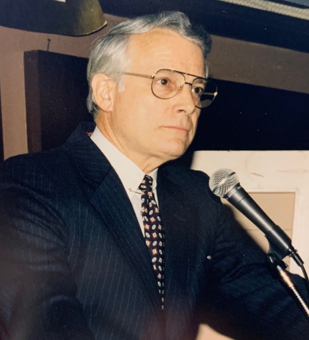 1988 Dr Gary Jones at podium